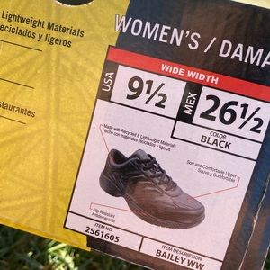 Non-slip resistant shoes